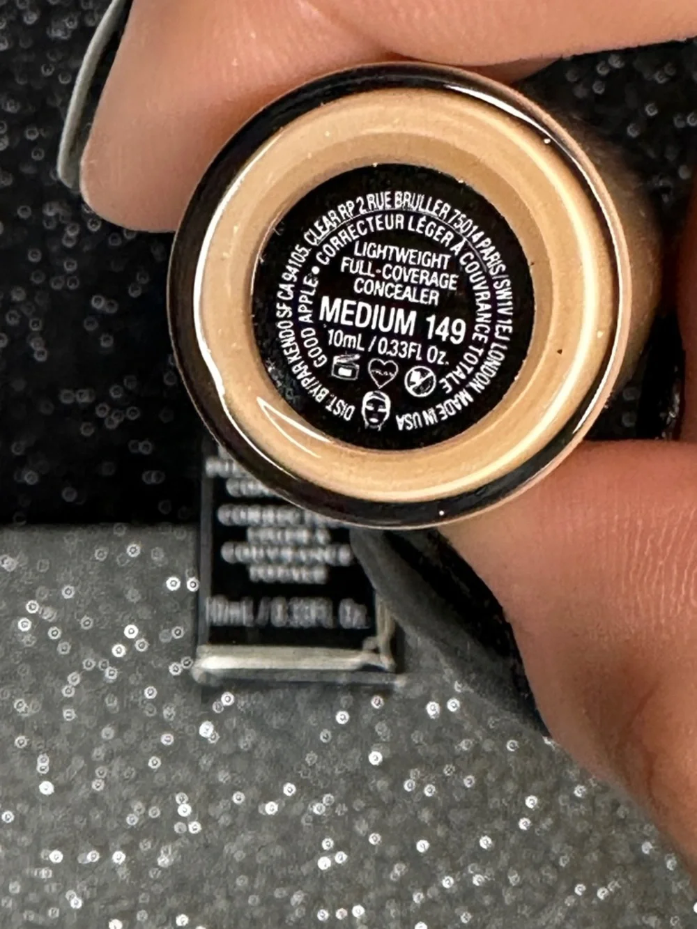 KVD Good Apple Lightweight Full-Coverage Concealer - Medium 149